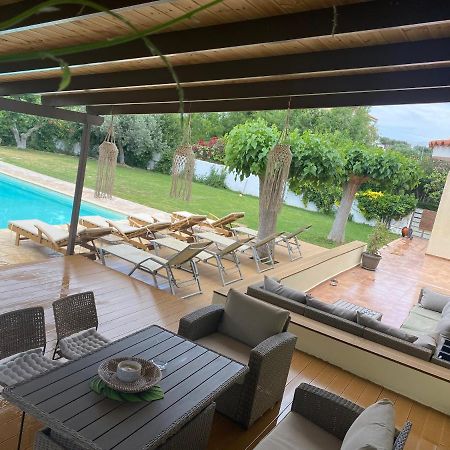 Agios Georgios  Relaxing Villa With Swimming Pool And Garden מראה חיצוני תמונה