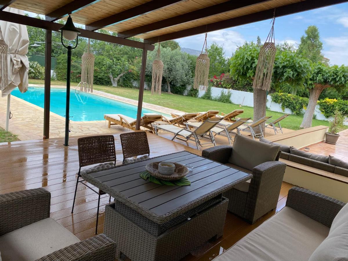 Agios Georgios  Relaxing Villa With Swimming Pool And Garden מראה חיצוני תמונה