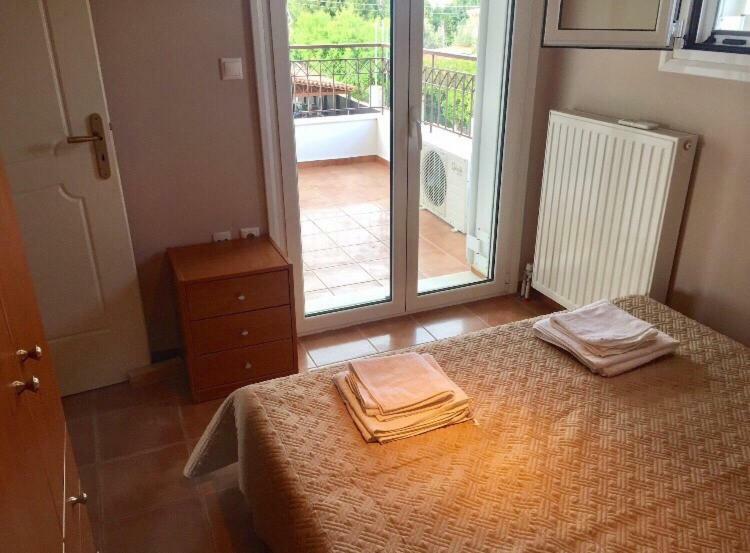 Agios Georgios  Relaxing Villa With Swimming Pool And Garden מראה חיצוני תמונה