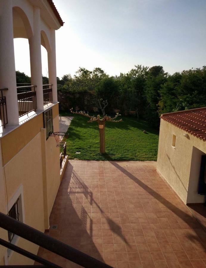 Agios Georgios  Relaxing Villa With Swimming Pool And Garden מראה חיצוני תמונה