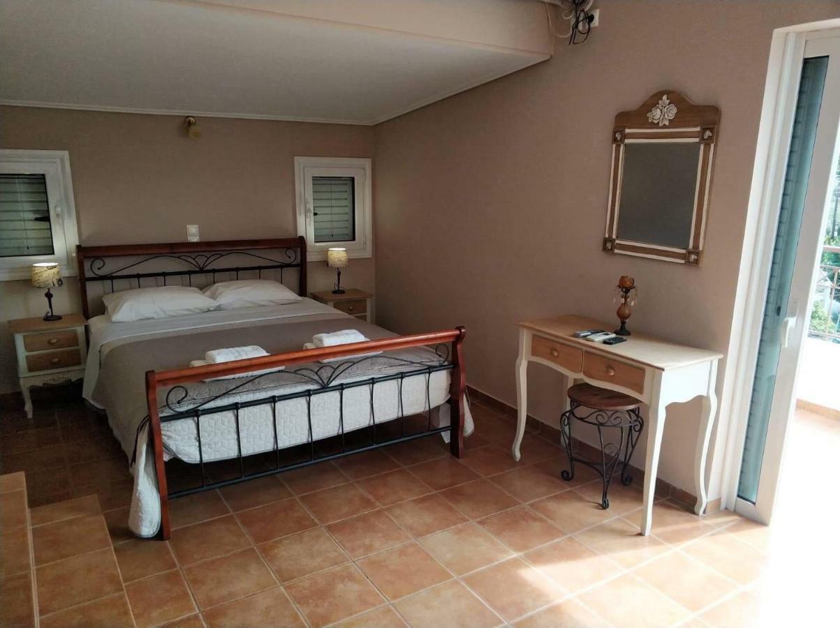 Agios Georgios  Relaxing Villa With Swimming Pool And Garden מראה חיצוני תמונה
